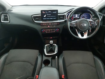 Used Kia Ceed 2019 for sale - 77548908: Photo