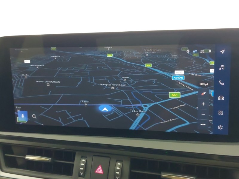 2022 Lexus ES 300h 2.5 4dr CVT Saloon Hybrid Automatic - Picture 13 of 19