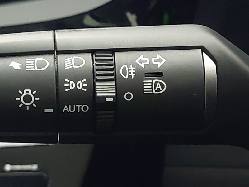 2022 Lexus ES 300h 2.5 4dr CVT Saloon Hybrid Automatic - Picture 17 of 19