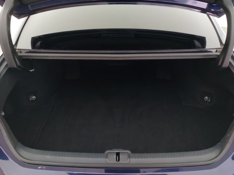 2022 Lexus ES 300h 2.5 4dr CVT Saloon Hybrid Automatic - Picture 8 of 19