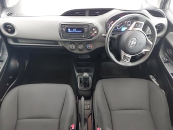 Used Toyota Yaris 2019 for sale - 77062511: Photo