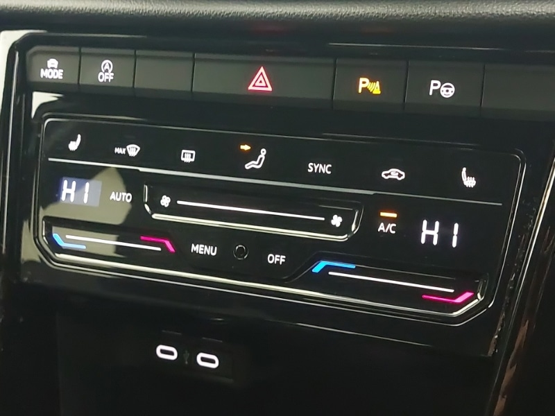 Used Volkswagen T-Roc 2024 for sale - 76619086: Photo 16