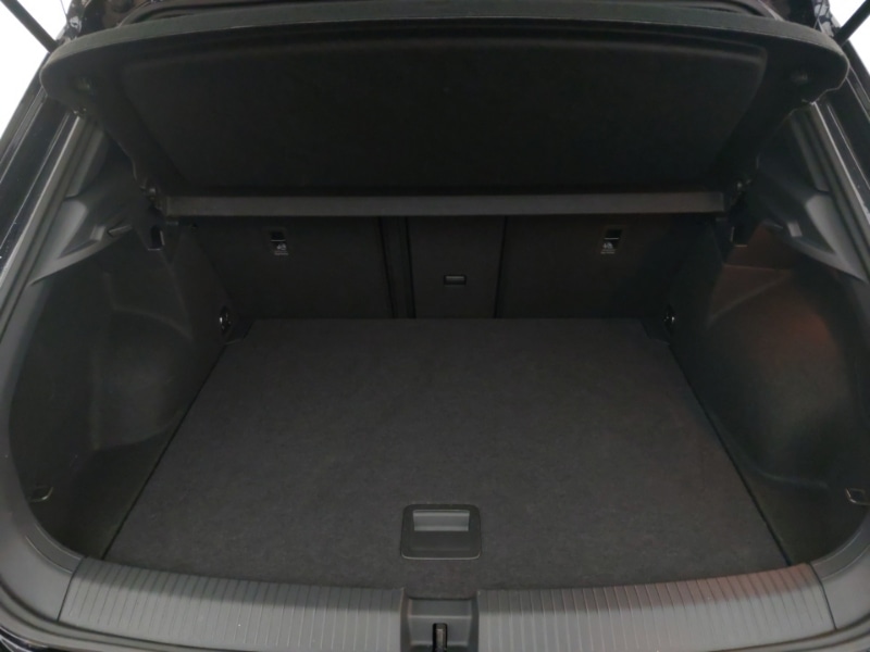 Used Volkswagen T-Roc 2024 for sale - 76619086: Photo 8
