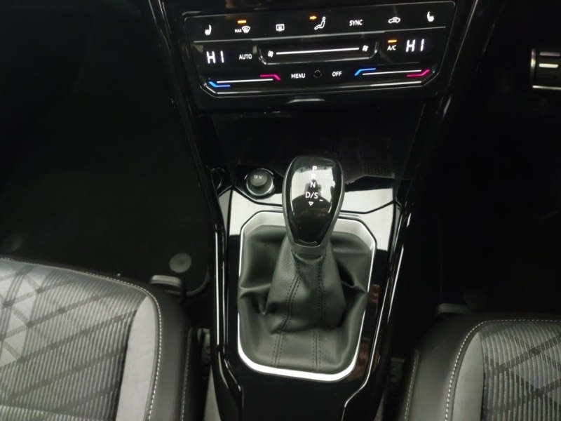 Used Volkswagen T-Roc 2025 for sale - 77047383: Photo 16