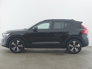 Used Volvo XC40 2023 for sale - 78723877: Photo