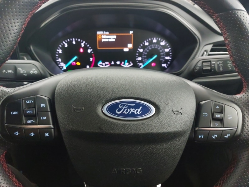 Used Ford Focus 2023 for sale - 76822409: Photo 18