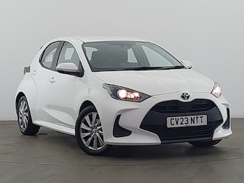 Used Toyota Yaris 2023 for sale - 79447767: Photo