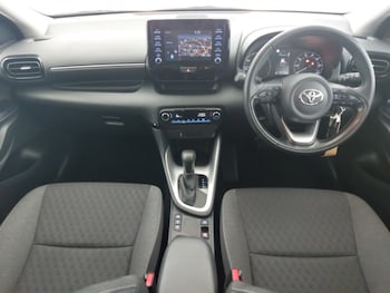 Used Toyota Yaris 2023 for sale - 79447767: Photo