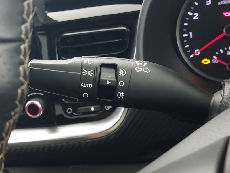 Used Kia Stonic 2023 for sale - 76696145: Photo 16