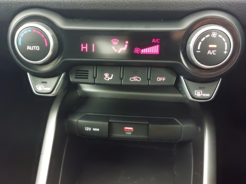 Used Kia Stonic 2023 for sale - 76696145: Photo 18