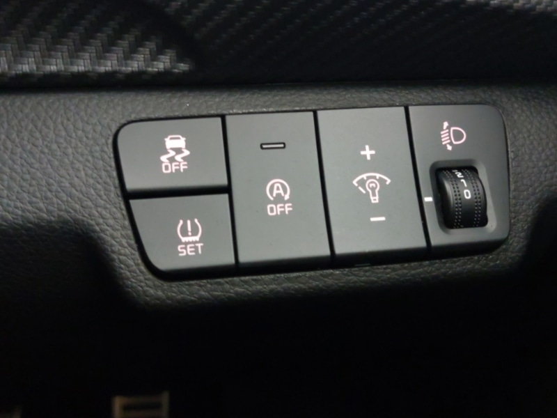 Used Kia Stonic 2023 for sale - 76696145: Photo 19