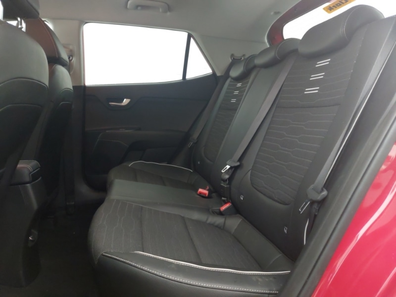 Used Kia Stonic 2023 for sale - 76696145: Photo 6