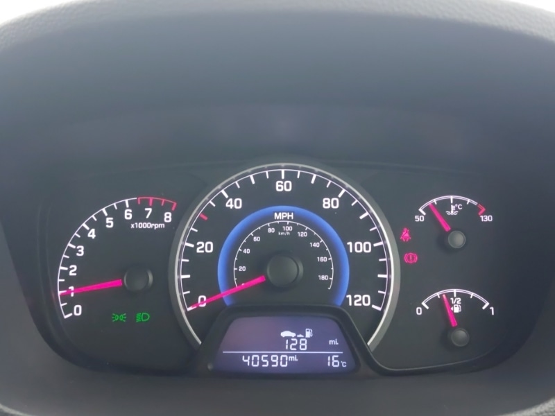 Used Hyundai i10 2014 for sale - 77644832: Photo 10