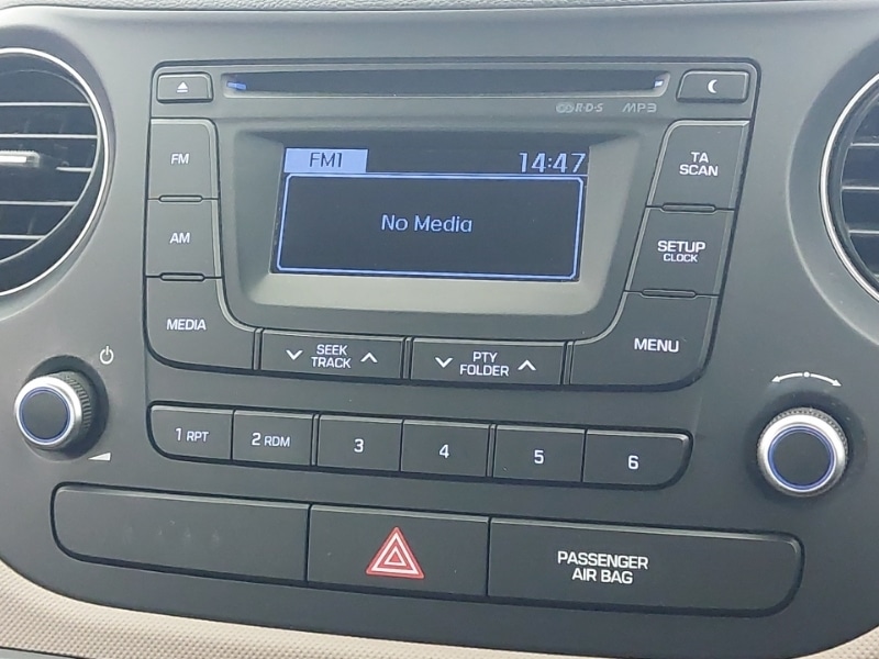 Used Hyundai i10 2014 for sale - 77644832: Photo 14