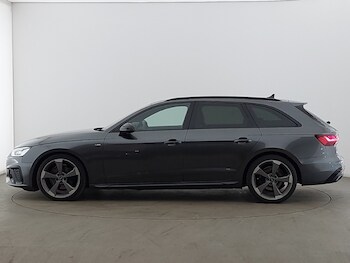 Used Audi A4 2021 for sale - 77767588: Photo