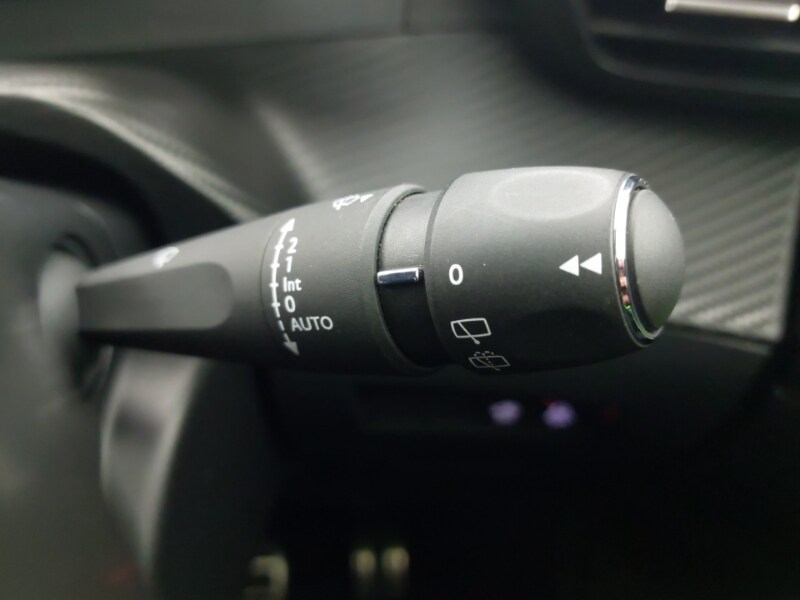 Used Peugeot 2008 2022 for sale - 77999860: Photo 13