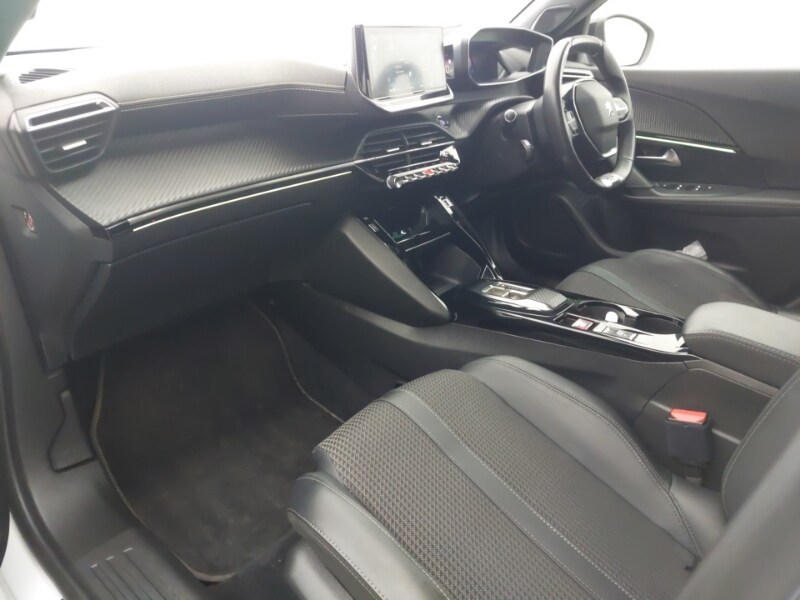 Used Peugeot 2008 2022 for sale - 77999860: Photo 5