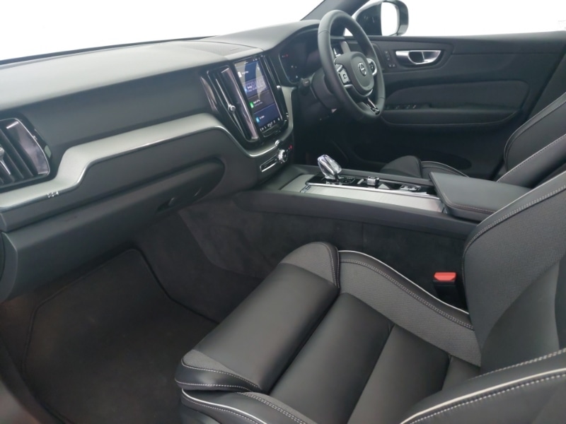 Used Volvo XC60 2024 for sale - 76384085: Photo 5