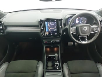 Used Volvo XC40 2020 for sale - 76094010: Photo