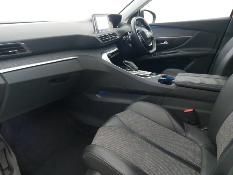 Used Peugeot 3008 2018 for sale - 77610837: Photo 5
