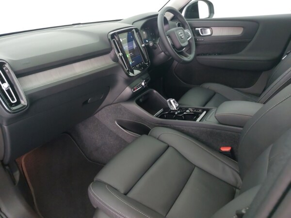Used Volvo XC40 2024 for sale - 76264863: Photo 5