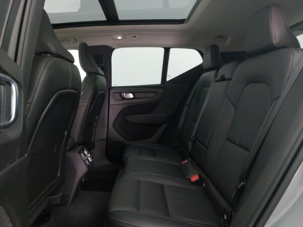 Used Volvo XC40 2024 for sale - 76264863: Photo 6