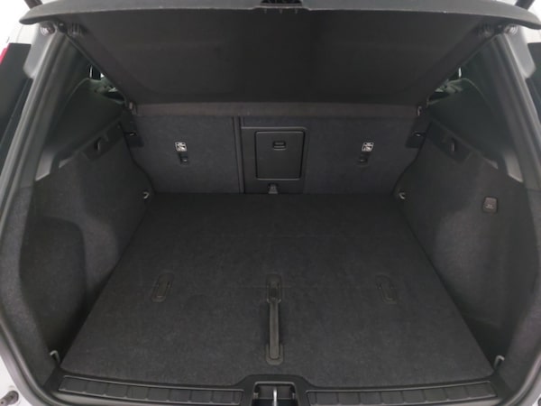 Used Volvo XC40 2024 for sale - 76264863: Photo 8