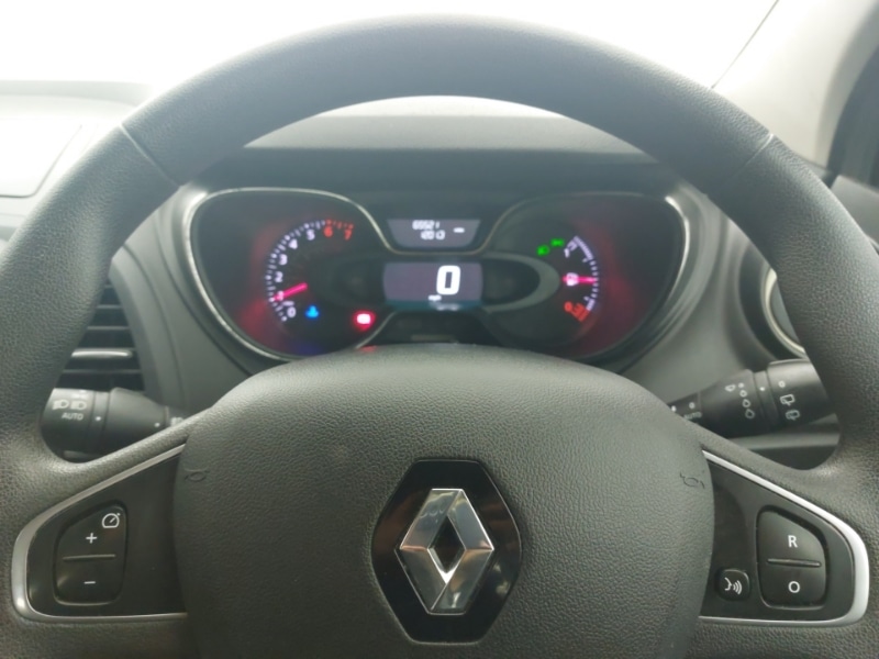 Used Renault Captur 2018 for sale - 77338105: Photo 19