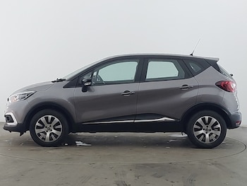 Used Renault Captur 2018 for sale - 77338105: Photo