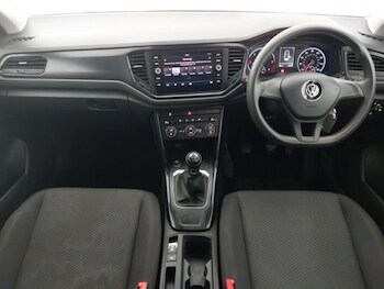 Used Volkswagen T-Roc 2019 for sale - 77518311: Photo