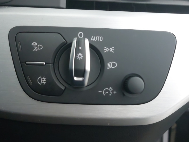 Used Audi A4 2019 for sale - 76656735: Photo 14