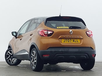 Used Renault Captur 2019 for sale - 76779935: Photo