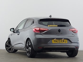 Used Renault Clio 2023 for sale - 78698103: Photo