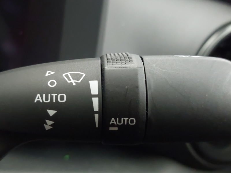 Used Toyota C-HR 2024 for sale - 76358699: Photo 18