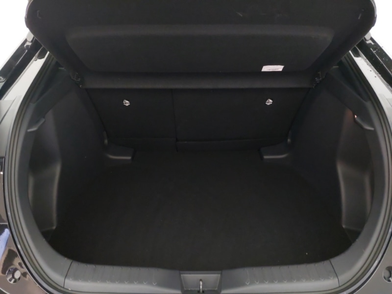 Used Toyota C-HR 2024 for sale - 76358699: Photo 8
