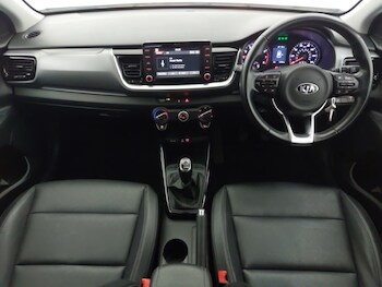 Used Kia Stonic 2020 for sale - 75939666: Photo