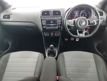 Used Volkswagen Polo 2016 for sale - 78368916: Photo