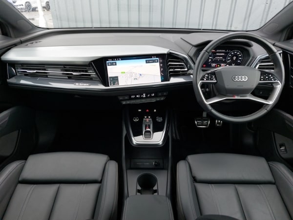 Used Audi Q4 e-tron 2024 for sale - 76271954: Photo 2