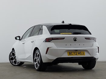 Used Vauxhall Astra 2023 for sale - 78355536: Photo