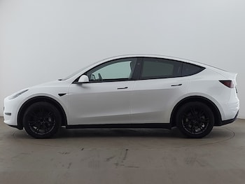 Used Tesla Model Y 2024 for sale - 75669025: Photo