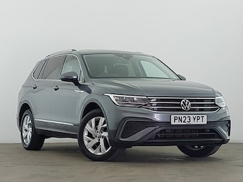Used Volkswagen Tiguan Allspace 2023 for sale - 78147189: Photo