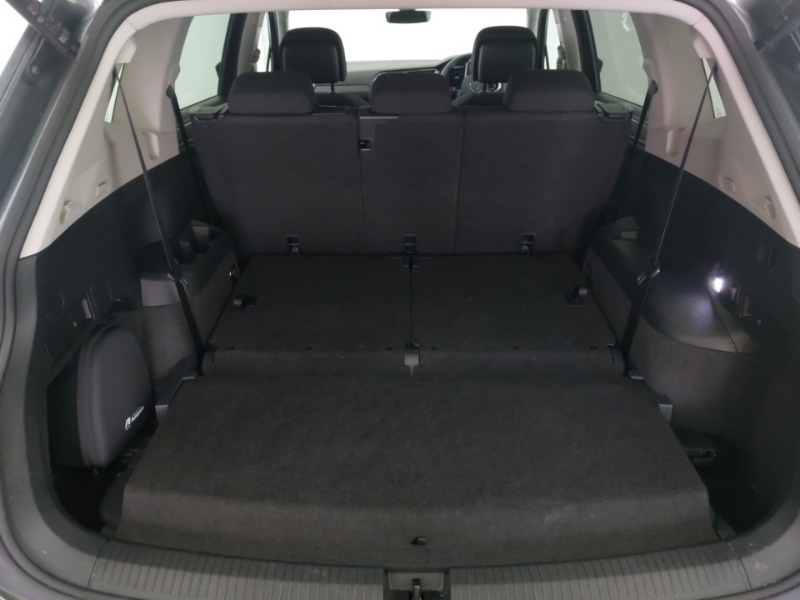 Used Volkswagen Tiguan Allspace 2023 for sale - 78147189: Photo 8