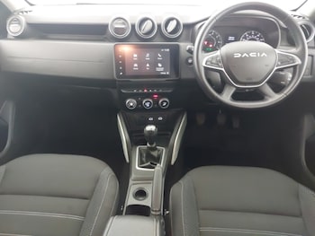 Used Dacia Duster 2024 for sale - 78994684: Photo