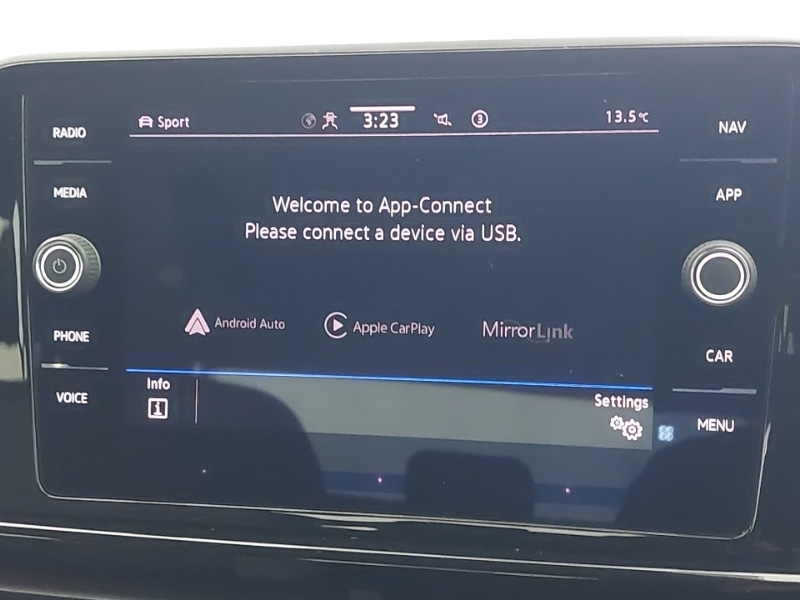 Used Volkswagen T-Roc 2023 for sale - 77651775: Photo 15