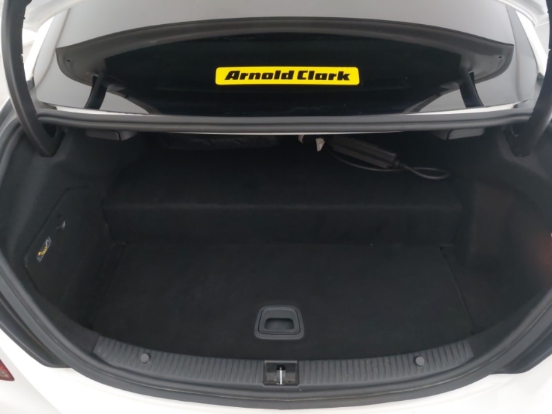 Used Mercedes-Benz C Class 2021 for sale - 76195285: Photo 8