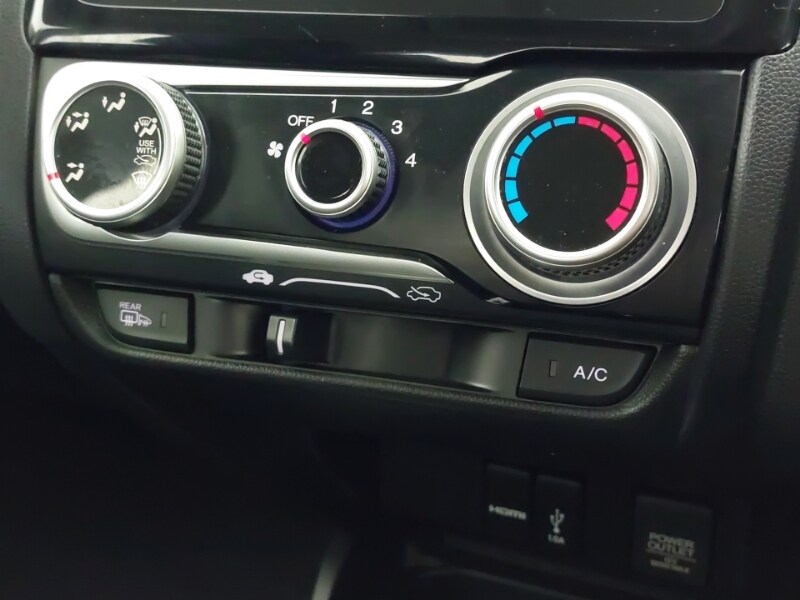 Used Honda Jazz 2019 for sale - 77228870: Photo 16