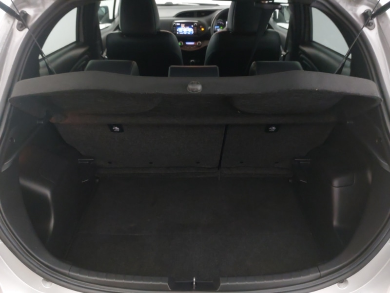 Used Toyota Yaris 2019 for sale - 77453979: Photo 8