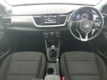 Used Kia Stonic 2019 for sale - 78634864: Photo