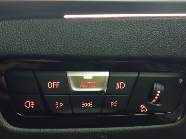 Used BMW 3 Series 2024 for sale - 76052807: Photo 17