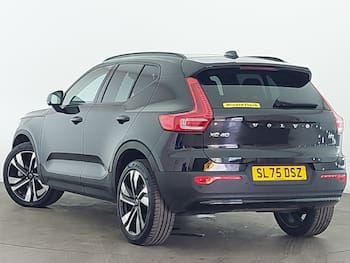 Used Volvo XC40 2025 for sale - 79737410: Photo